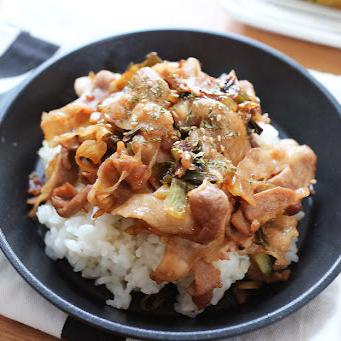 간장대패삼겹덮밥 밀키트